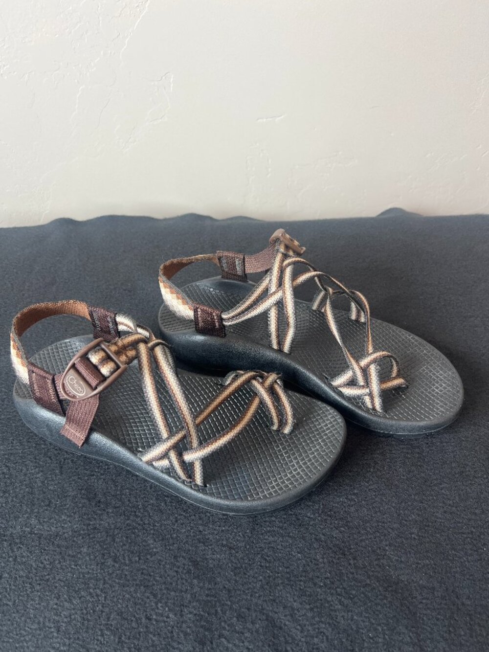 Chaco Z1 Sandals Women's Size 9 Brown Strappy Hiking Trail Comfort Vibram Sole